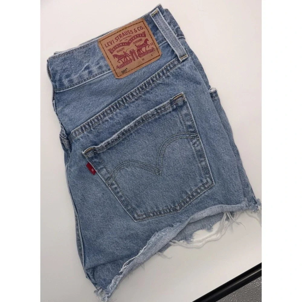 Levi's 501 Cut‎ Off Shorts Blue Distressed Classic Light Wash Button Fly 30